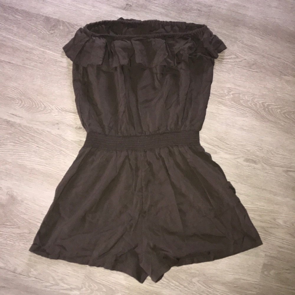 Romper - Picture 2 of 2